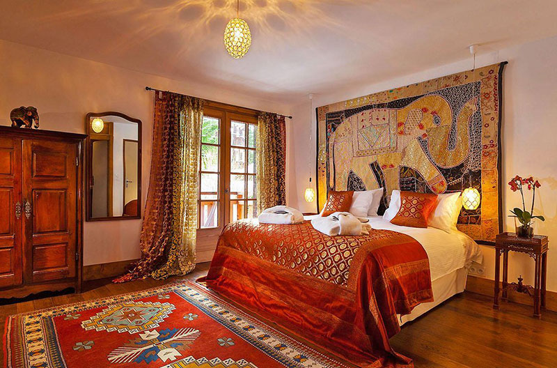 Спальня в индийском колониальном стиле